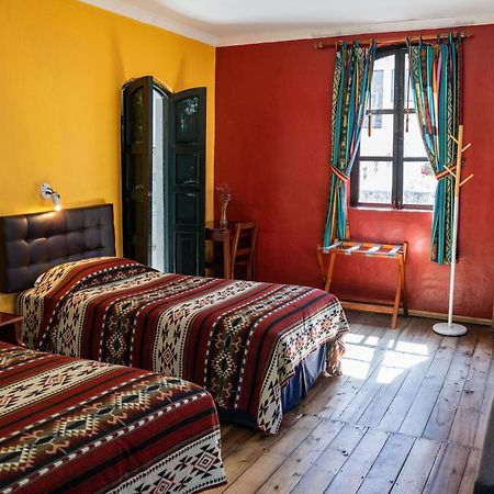 Hostal Riviera Sucre Otavalo Exterior photo