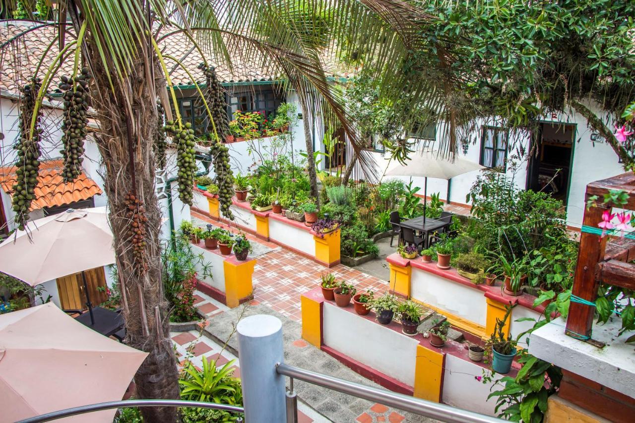 Hostal Riviera Sucre Otavalo Exterior photo
