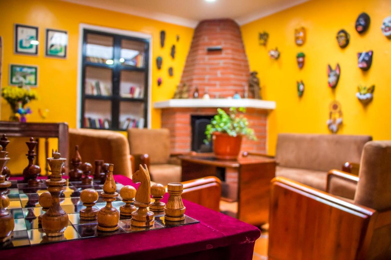 Hostal Riviera Sucre Otavalo Exterior photo