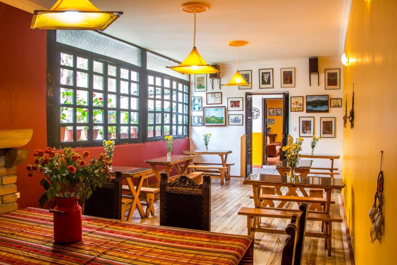 Hostal Riviera Sucre Otavalo Exterior photo